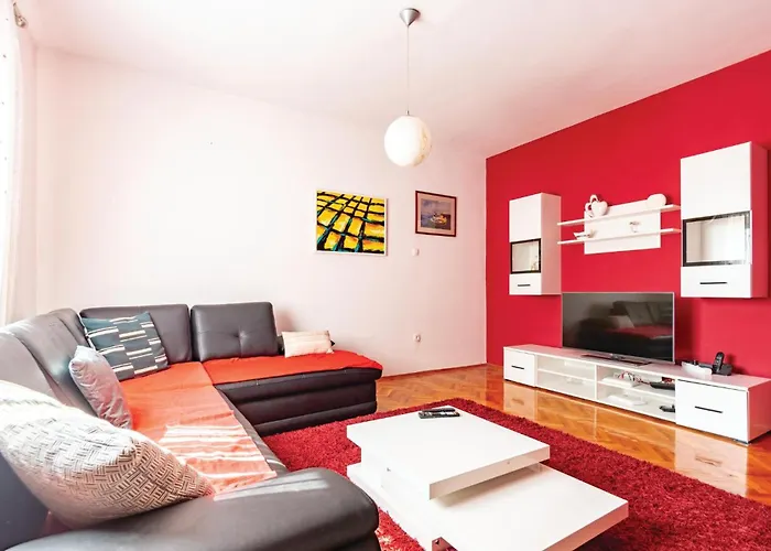 아파트 2 Bedroom Stunning In *