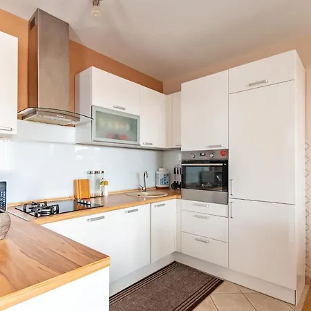 2 Bedroom In Apartamento Orebić
