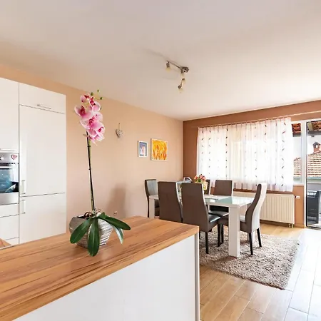 2 Bedroom In *