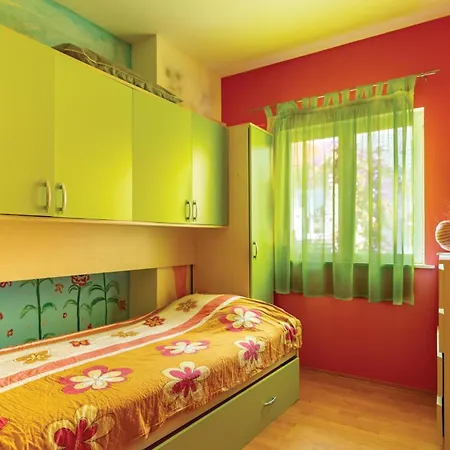 2 Bedroom In オレビック